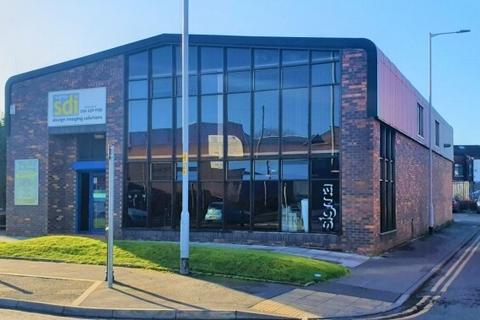 Industrial development to rent, 164-174 Higher Hillgate Stockport SK1 3QY