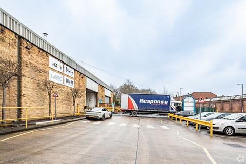 Warehouse to rent, Talbot Rd Hyde SK14 4HN