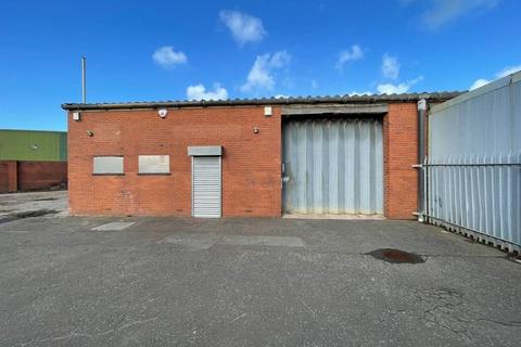 Warehouse to rent, Langley Pl Ormskirk L40 8JS