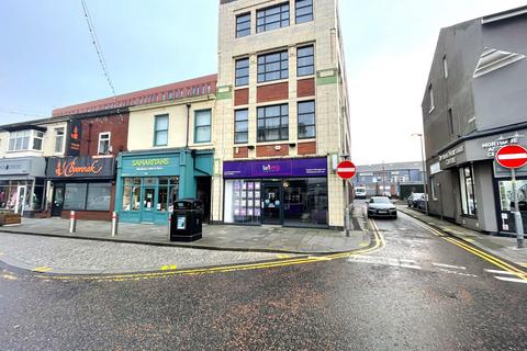 Office to rent, 68 Topping St Blackpool FY1 3AQ