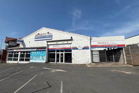 Industrial unit to rent, 434 Waterloo Rd Blackpool FY4 4BL