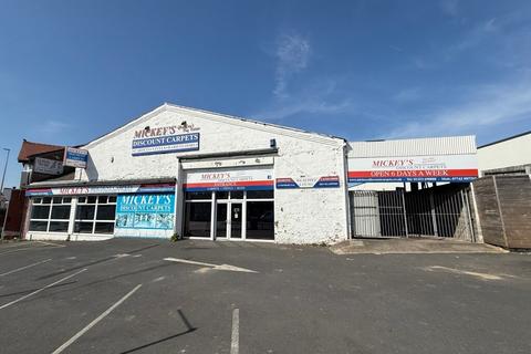 Industrial unit to rent, 434 Waterloo Rd Blackpool FY4 4BL