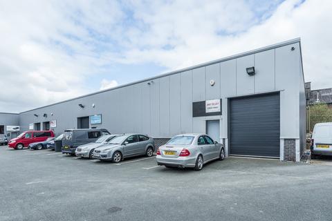 Industrial development to rent, Broadway Hyde SK14 4QF
