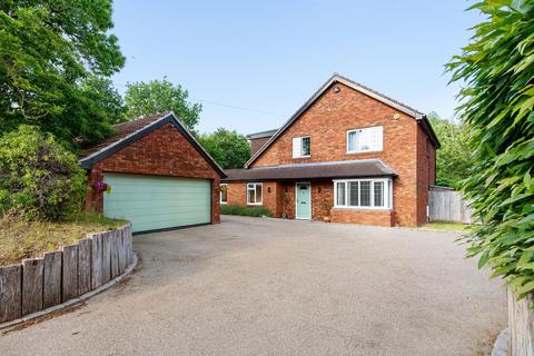5 bedroom detached house for sale, Fen Pond Road, Sevenoaks TN15