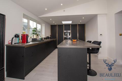 5 bedroom detached house for sale, Beaulieu Park CM1