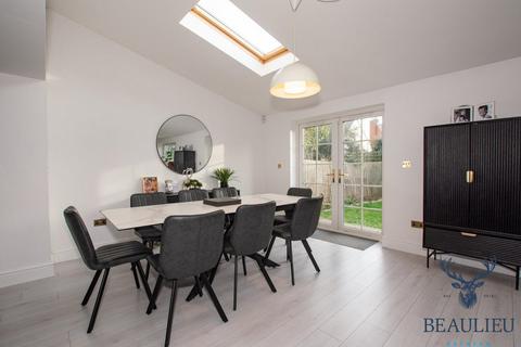 5 bedroom detached house for sale, Beaulieu Park CM1