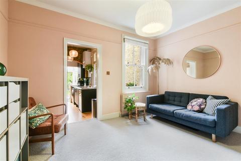 35 College Road, Epsom, KT17 4HQ