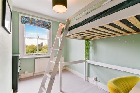 35 College Road, Epsom, KT17 4HQ