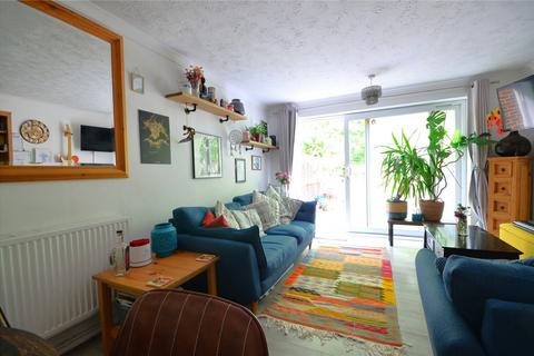 157 Estcots Drive, East Grinstead, RH19 3YP