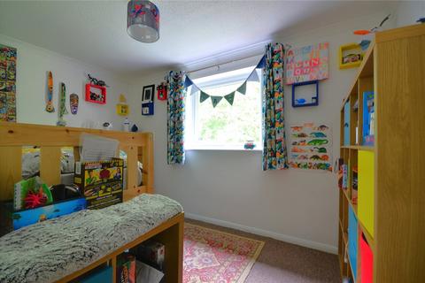 157 Estcots Drive, East Grinstead, RH19 3YP