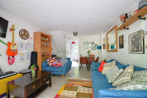 157 Estcots Drive, East Grinstead, RH19 3YP