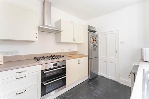 3 bedroom terraced house for sale, Essex Road, Lowestoft