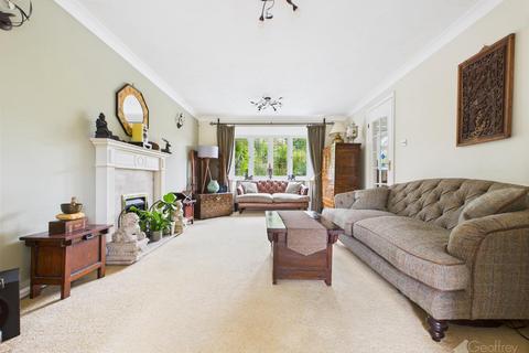 5 Minerva Close, Stevenage, SG2 7RA