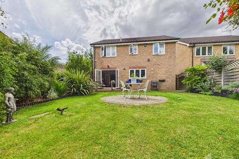 5 Minerva Close, Stevenage, SG2 7RA