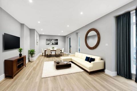 3 bedroom flat for sale, Bromley Avenue, Bromley, Br1 4Bq, BR1