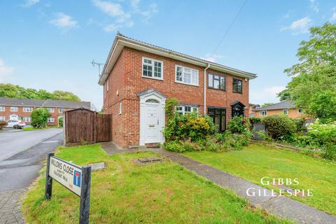 3 bedroom semi-detached house to rent, Pinner Hill Road, Pinner, HA5
