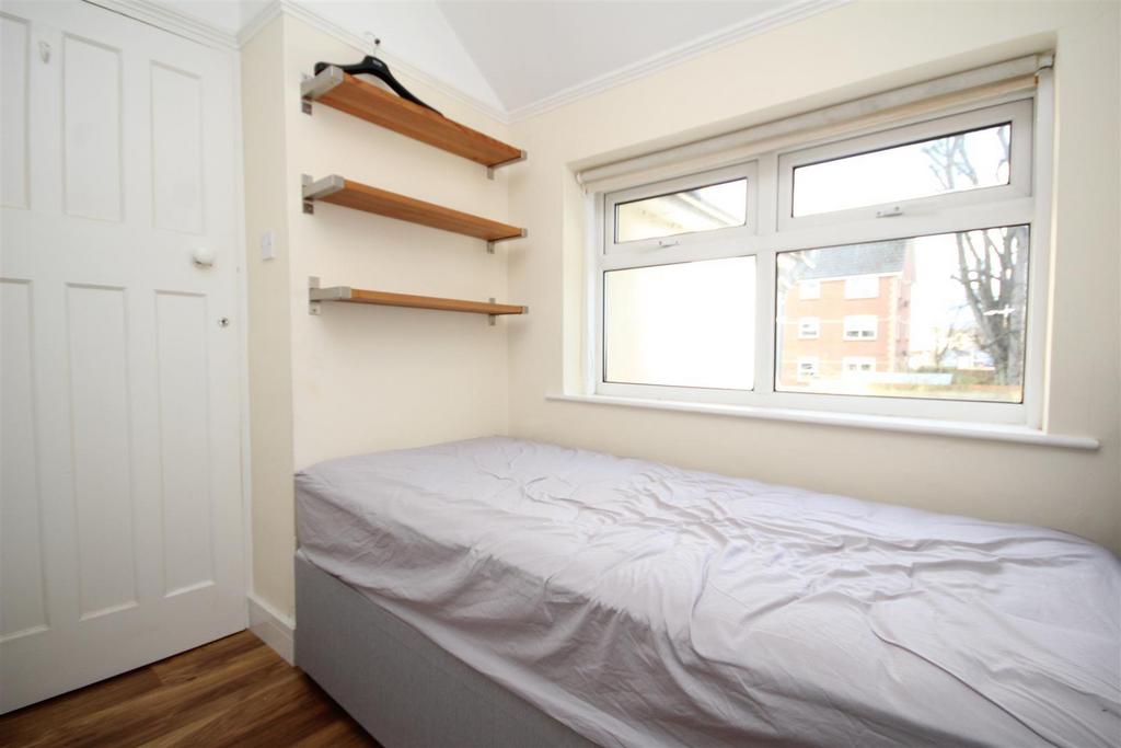 Bedroom 3.jpg