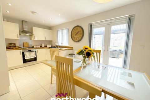 10 Arlington Road, Hatfield, Doncaster, DN7 6EF