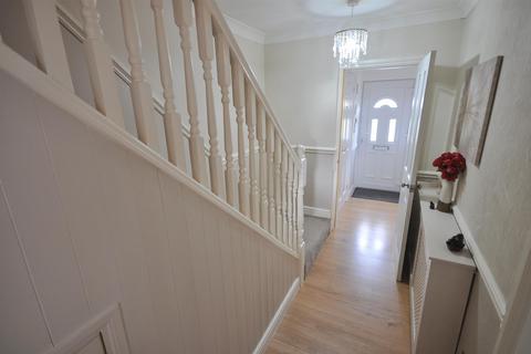 10 Lockwood Close, Thorne, Doncaster, DN8 5XD