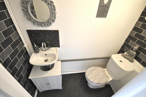 10 Lockwood Close, Thorne, Doncaster, DN8 5XD