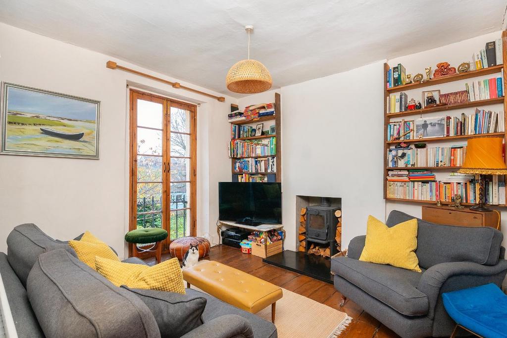 4 U0 CPMR - Living Room C.jpg