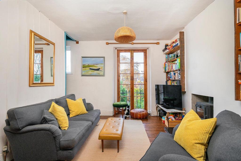4 U0 CPMR - Living Room D.jpg