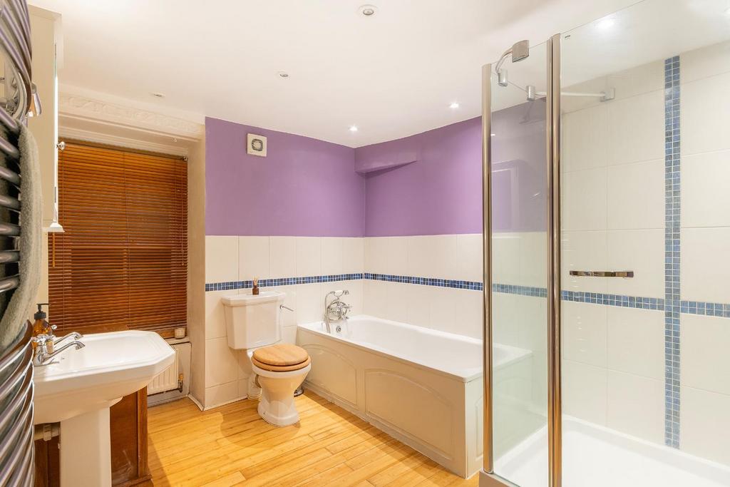 4 U0 CPMR - Bathroom B.jpg