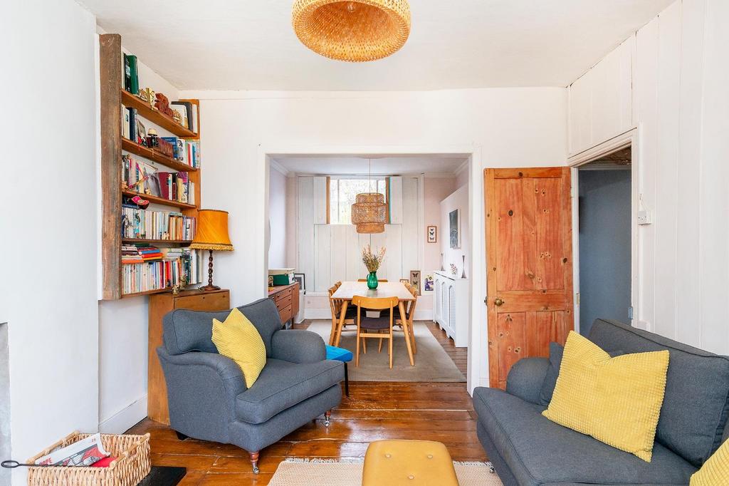 4 U0 CPMR - Living Room E.jpg