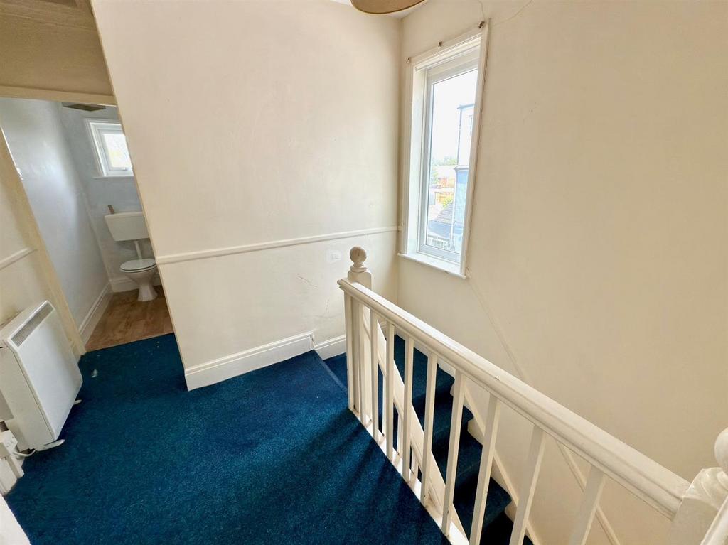 HALL FLAT 2.jpg