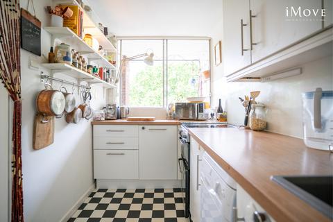 86 Kitley Gardens, London, SE19 2RY