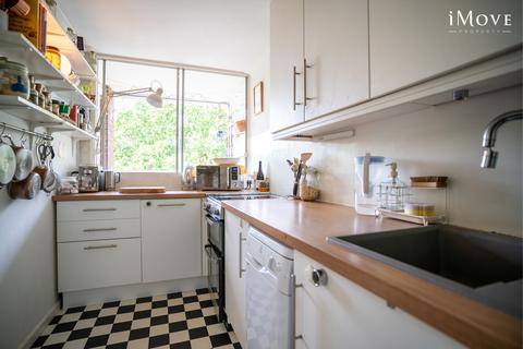 86 Kitley Gardens, London, SE19 2RY