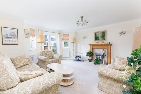 2 bedroom apartment for sale, Lewes Road, East Grinstead RH19