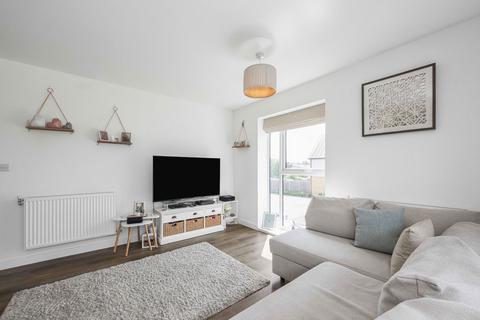 50 Carrowmore Close, West Thurrock, Grays, RM20 3BW