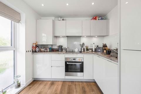 50 Carrowmore Close, West Thurrock, Grays, RM20 3BW