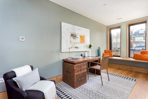 undefined, Chartfield Avenue, Putney, London, SW15
