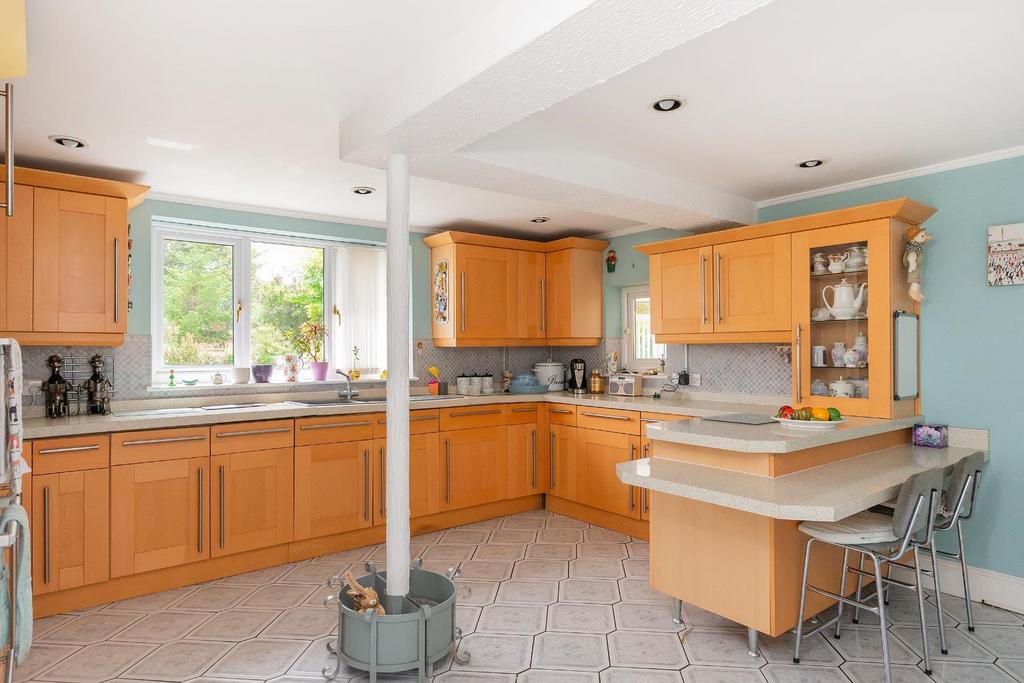8 H3 RBD - Kitchen Diner A.jpg