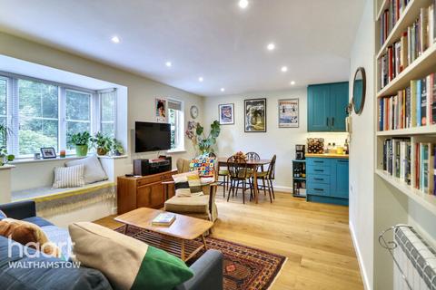 99 Chamberlain Place, London, E17 6AZ
