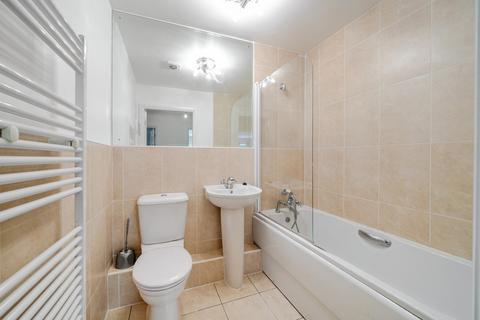16 Chancel Square, Meanwood, Leeds, LS6 4FG