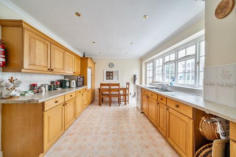 undefined, Badbury, Swindon, SN4