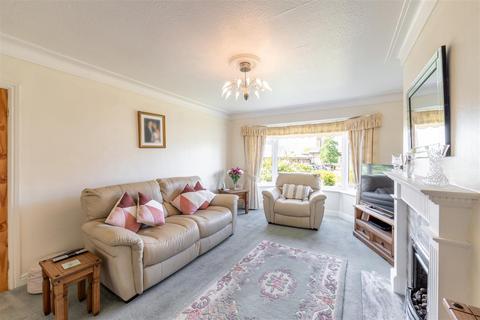 2 bedroom semi-detached bungalow for sale, Grenville Drive, Brunton Park, NE3