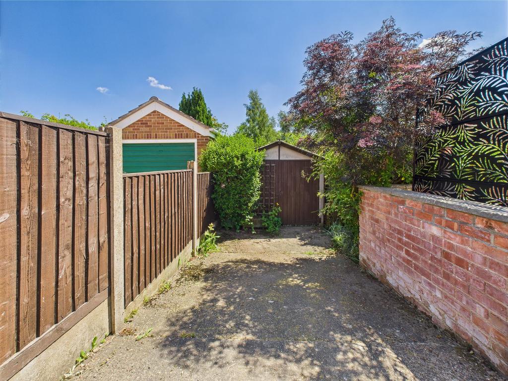 Detached Garage