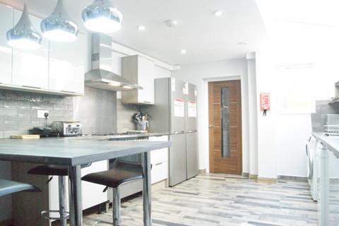 6 bedroom terraced house to rent, Exeter Road, Birmingham B29