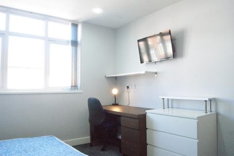 6 bedroom terraced house to rent, Exeter Road, Birmingham B29