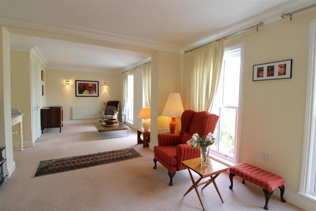 Double fronted reception room (2).JPG