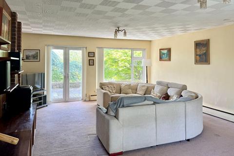 5 bedroom detached house for sale, Cog Road, Sully