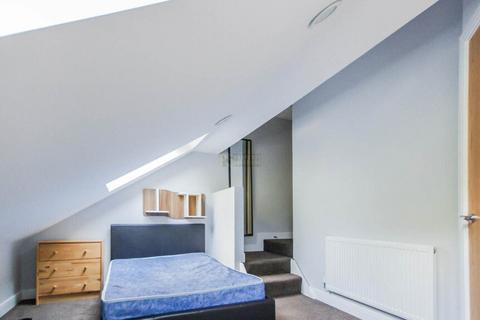 1 bedroom terraced house to rent, Bournbrook Road, Birmingham B29