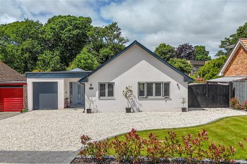 3 bedroom bungalow for sale, Thursby Road, Christchurch BH23