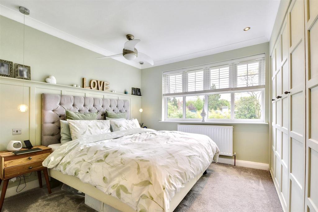 Bedroom 1 2.jpeg