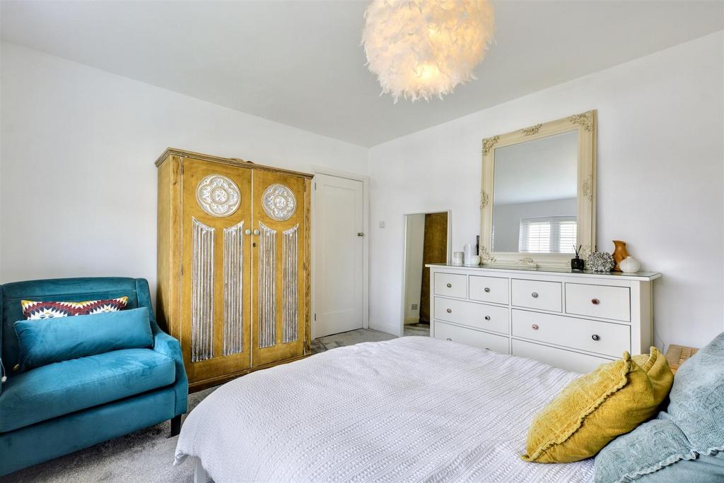 Bedroom 2 2.jpeg