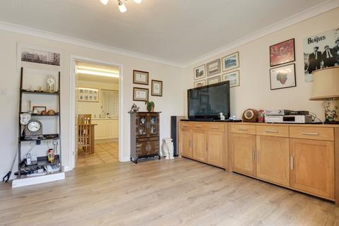 2 bedroom bungalow for sale, High Wych Road, Sawbridgeworth, CM21